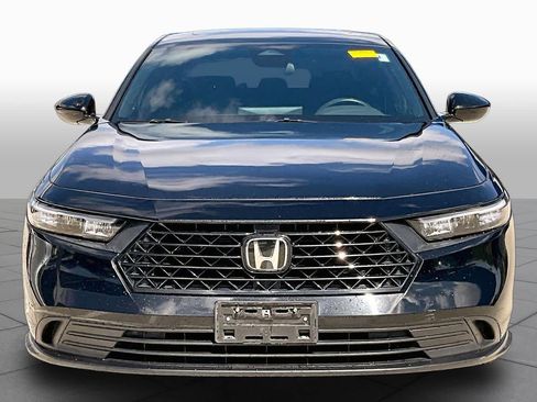 Used 2023 Honda Accord Sport image 4