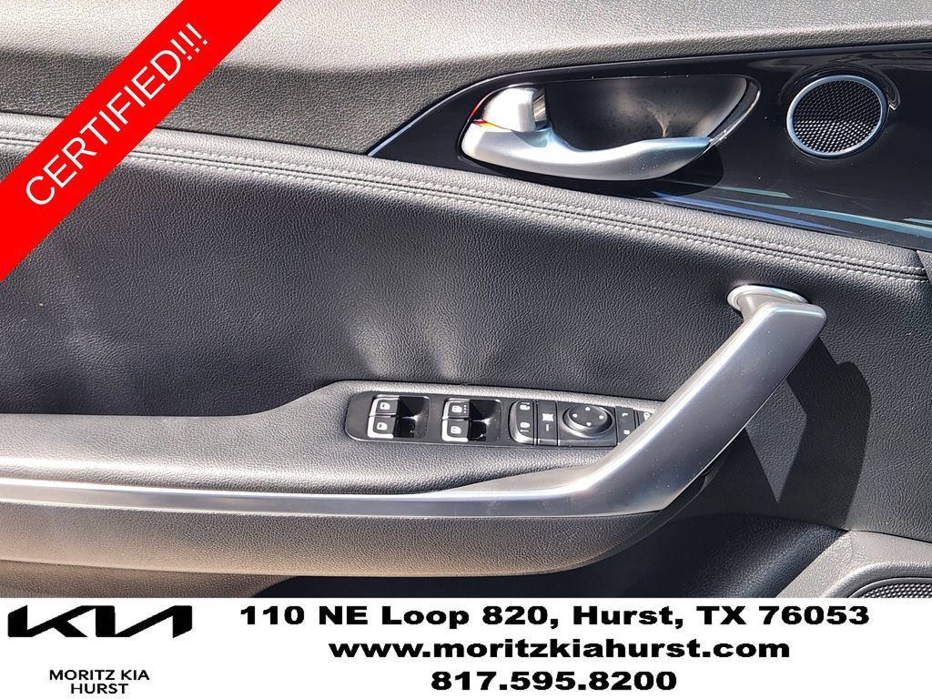 Certified 2023 Kia Stinger GT-Line RWD image 24