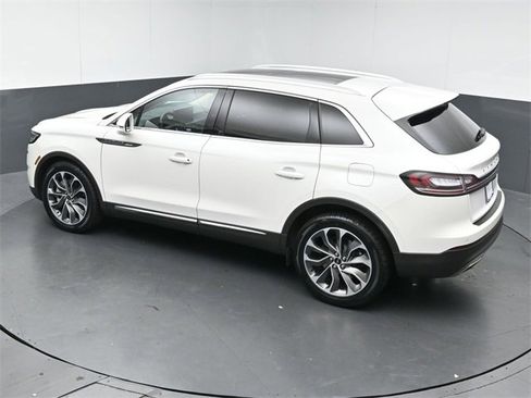 Certified 2023 Lincoln Nautilus Reserve w/ Luxury Package image 49