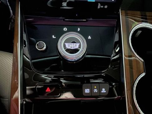 Used 2025 Cadillac Escalade Sport Platinum image 32