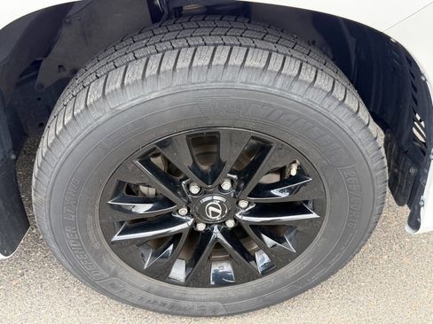 Used 2018 Lexus GX 460 Premium w/ Premium Package AWD/4WD image 37