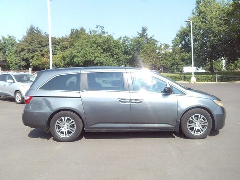 Used 2013 Honda Odyssey EX image 6