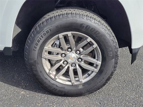 Used 2023 Chevrolet Colorado LT w/ LT Convenience Package image 6