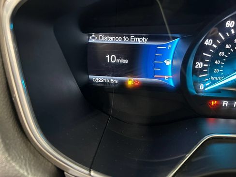 Used 2016 Ford Fusion SE w/ Equipment Group 202A FWD image 19
