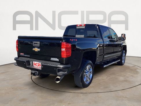 Used 2019 Chevrolet Silverado 2500 High Country w/ Duramax Plus Package image 12