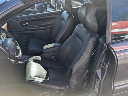 Used 2004 Volvo C70 HT image 9