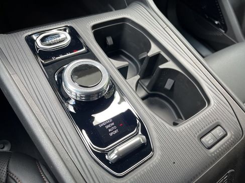 New 2026 Jeep Cherokee Limited AWD/4WD image 37