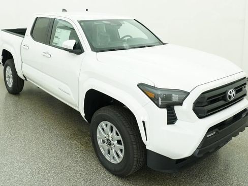 New 2026 Toyota Tacoma SR5 AWD/4WD image 13