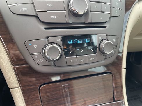Used 2011 Buick Regal CXL w/ RL3 Preferred Equipment Group FWD image 30