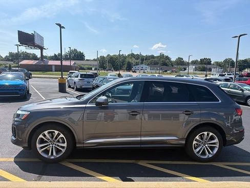 Used 2025 Audi Q7 3.0T Prestige AWD/4WD image 3