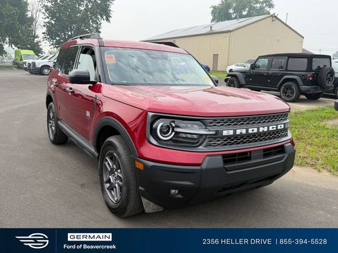 Used 2025 Ford Bronco Sport Big Bend w/ Convenience Package AWD/4WD image 1