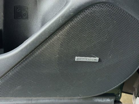 Used 2023 Subaru Forester Touring image 22