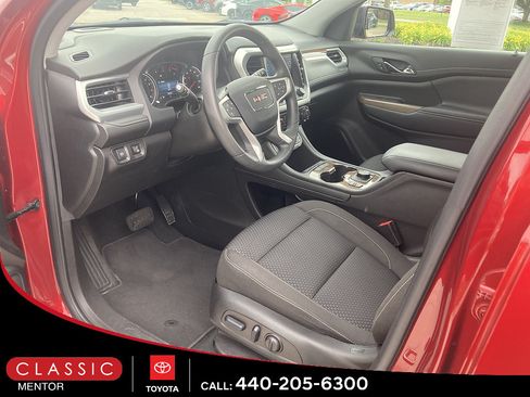 Used 2023 GMC Acadia SLE w/ Driver Convenience Package AWD/4WD image 3