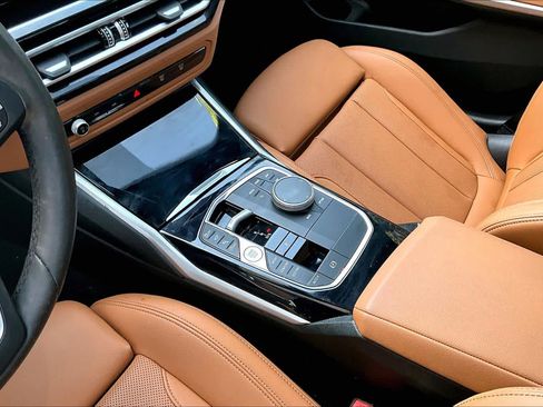 Used 2024 BMW 330i Sedan w/ Premium Package RWD image 15