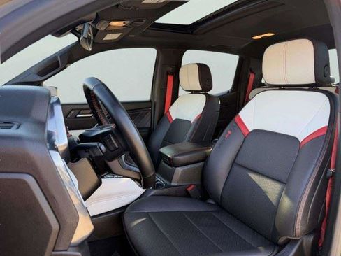 Used 2024 GMC Canyon AT4X AWD/4WD image 22