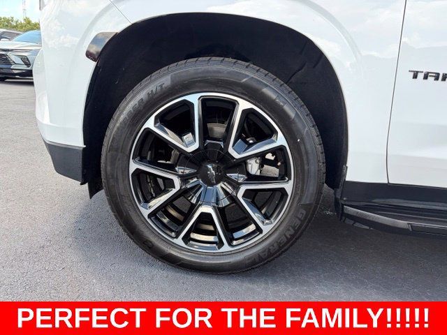 Used 2021 Chevrolet Tahoe RST w/ Luxury Package RWD image 9