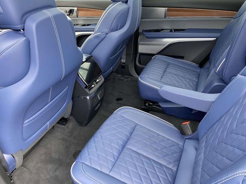 New 2026 Cadillac Vistiq Premium Luxury image 10