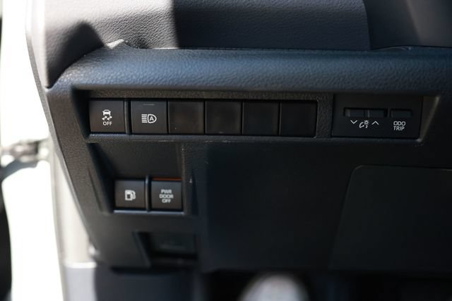 Used 2023 Toyota Sienna XSE FWD image 59