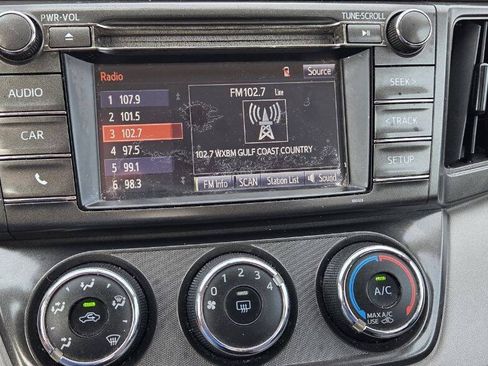 Used 2014 Toyota RAV4 LE FWD image 19