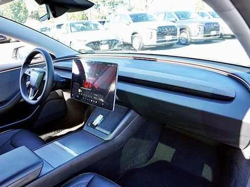 Used 2025 Tesla Model 3 Long Range image 10