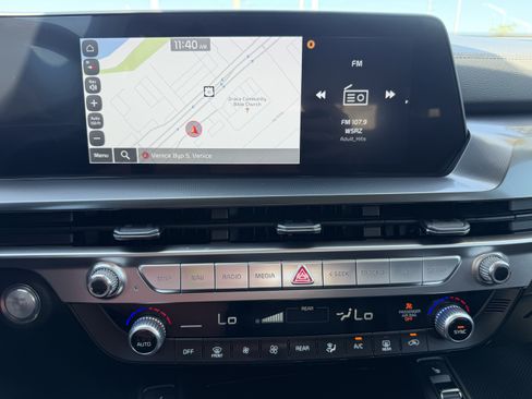 Certified 2025 Kia Telluride S FWD image 24