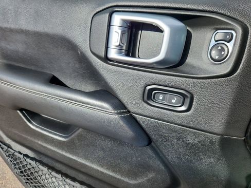 Used 2022 Jeep Wrangler Unlimited Sahara w/ Cold Weather Group image 6