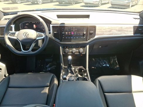 Used 2023 Volkswagen Atlas Cross Sport SE w/ Black Wheel Package AWD/4WD image 11