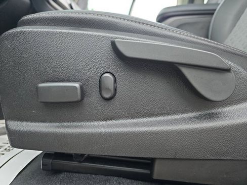 Used 2021 Chevrolet Colorado Z71 image 28