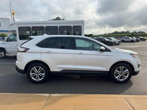 Used 2015 Ford Edge SEL w/ Equipment Group 201A FWD image 8