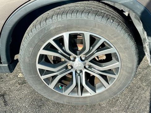 Used 2016 Mitsubishi Outlander SEL image 7