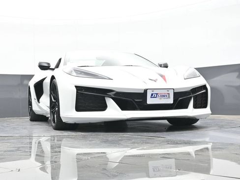 Used 2024 Chevrolet Corvette Z06 RWD image 43