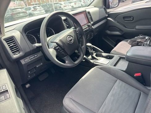 Used 2024 Nissan Frontier S RWD image 8