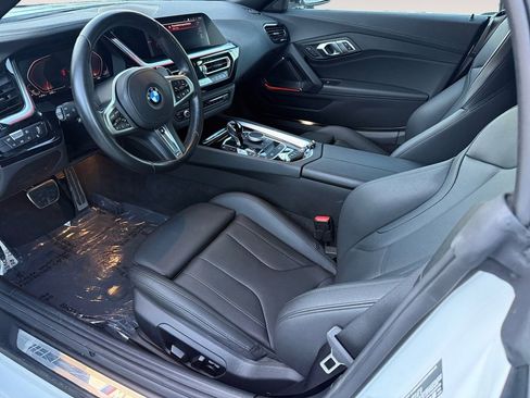 Used 2025 BMW Z4 sDrive30i image 16