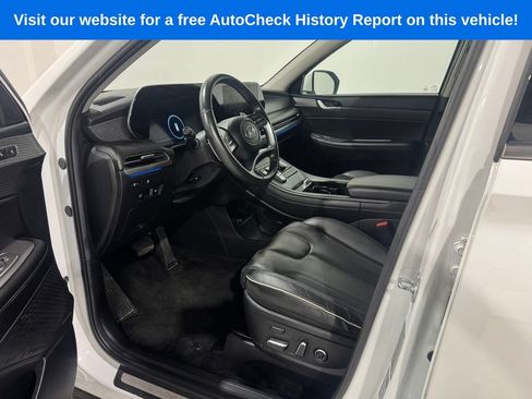 Used 2025 Hyundai Palisade Limited FWD image 16