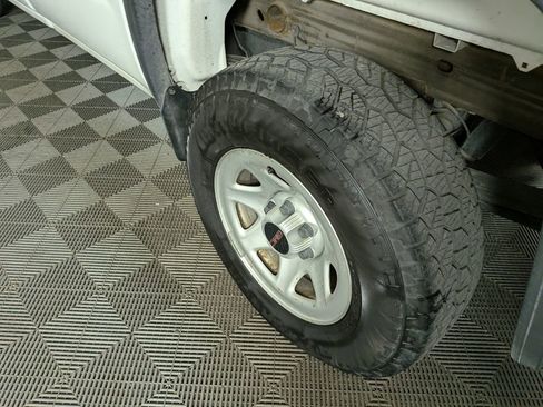 Used 2015 GMC Sierra 1500 Base image 12