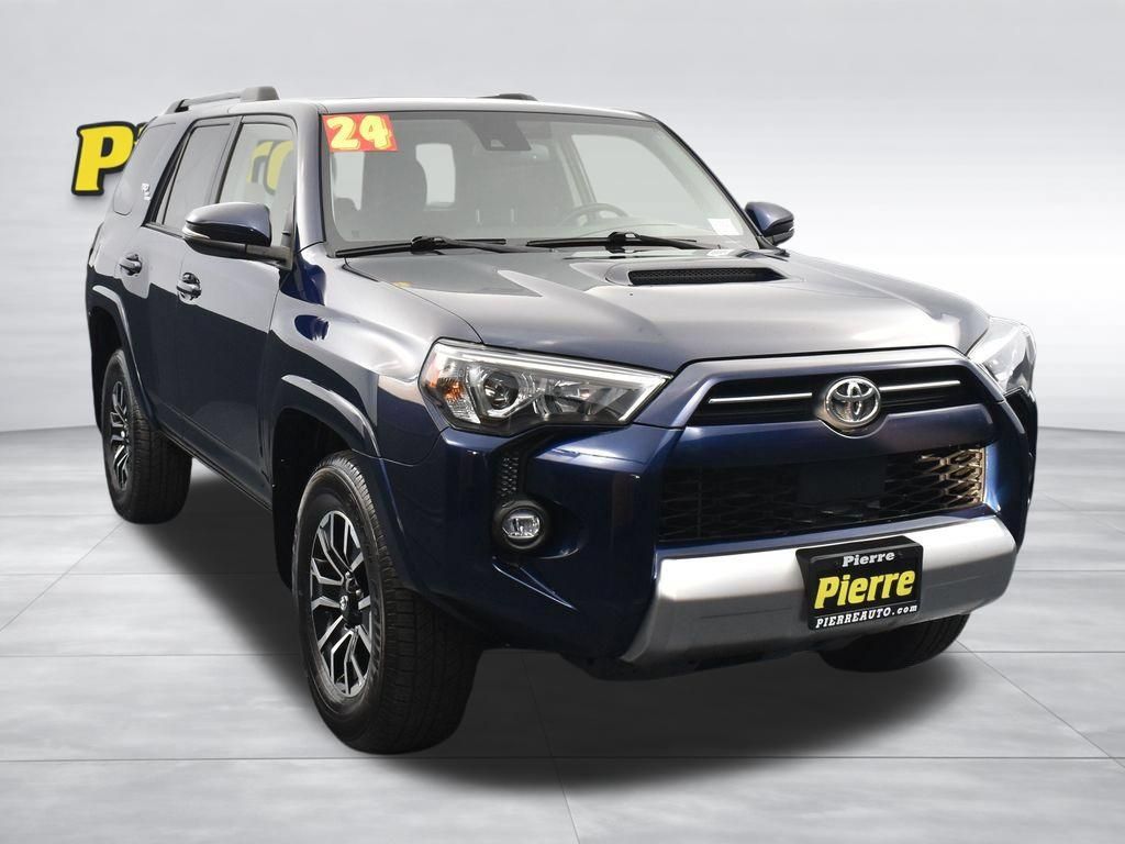 Used 2024 Toyota 4Runner TRD Off-Road Premium w/ Moonroof Package AWD/4WD image 2