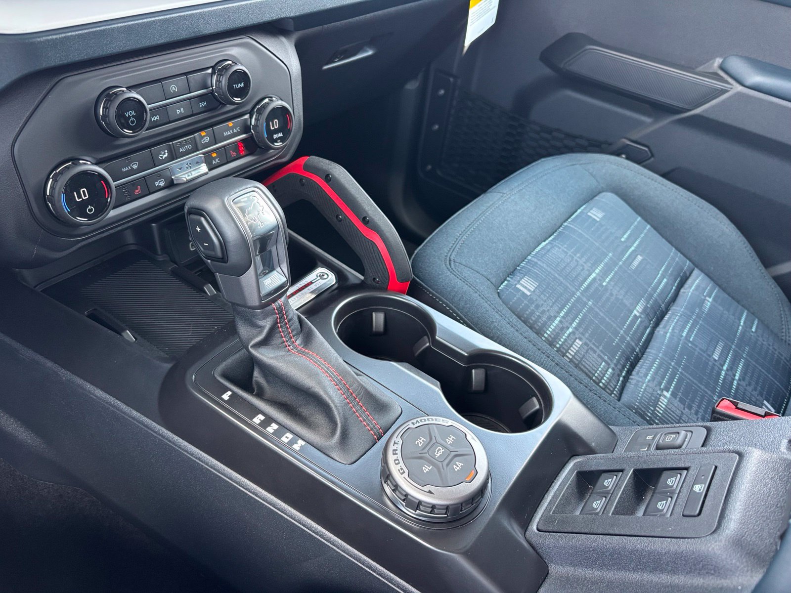 New 2026 Ford Bronco Heritage Edition AWD/4WD image 24