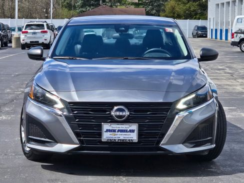 Used 2024 Nissan Altima 2.5 S image 4