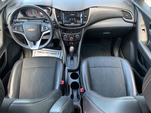 Used 2019 Chevrolet Trax LT w/ LT Convenience Package AWD/4WD image 27