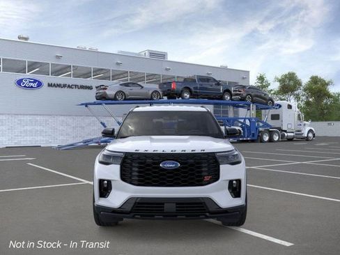 New 2026 Ford Explorer ST RWD image 3