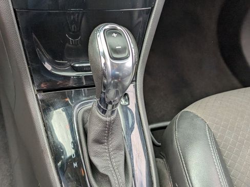 Used 2019 Buick Encore Preferred image 22