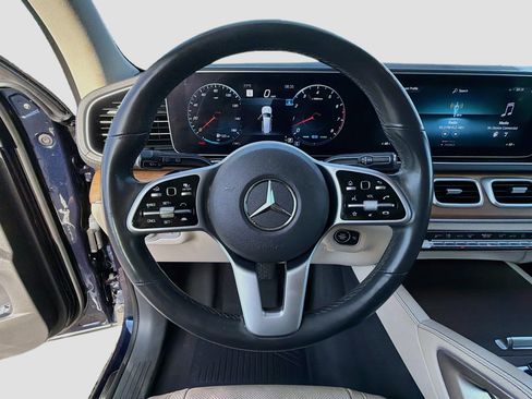 Used 2020 Mercedes-Benz GLS 450 4MATIC image 39