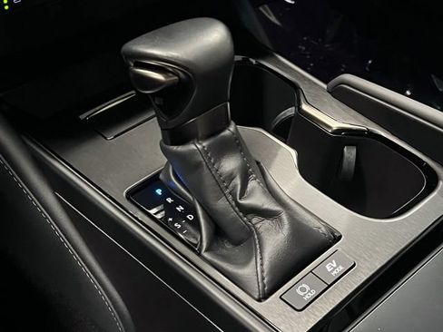 Certified 2023 Lexus ES 300h w/ Premium Package FWD image 20