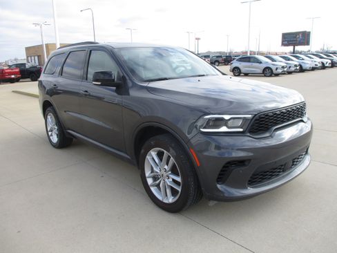 Used 2024 Dodge Durango GT image 7