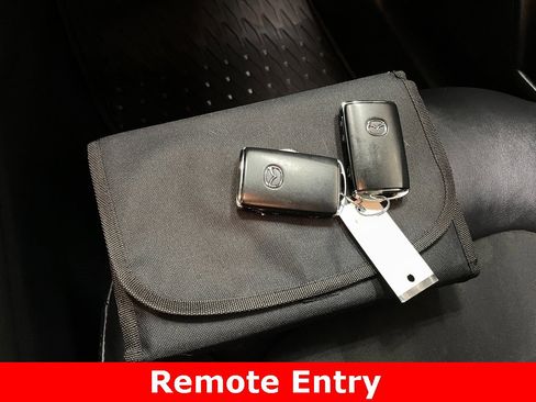 Used 2021 MAZDA CX-5 Touring image 6