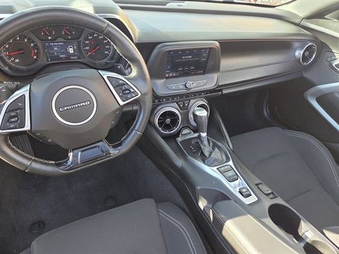 Used 2020 Chevrolet Camaro LT image 9