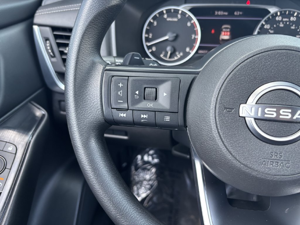 Used 2024 Nissan Rogue S AWD/4WD image 15