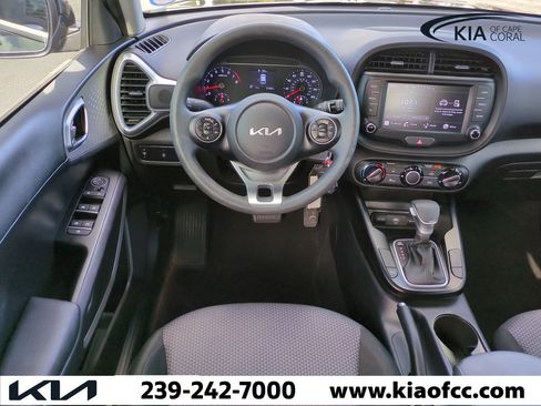 Certified 2022 Kia Soul LX image 14
