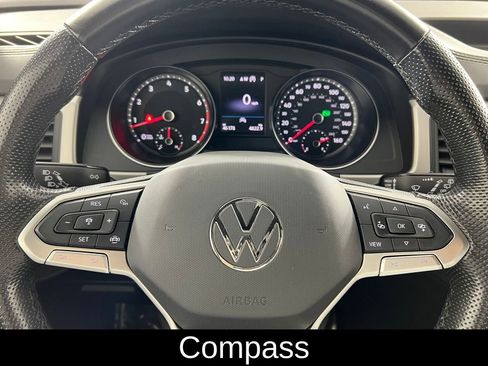 Used 2020 Volkswagen Atlas Cross Sport SE image 21