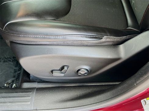 Used 2021 Jeep Cherokee Trailhawk w/ Comfort/Convenience Group image 20